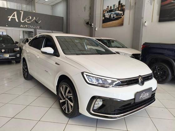 VOLKSWAGEN VIRTUS 1.0 200 TSI HIGHLINE AUTOMÁTICO